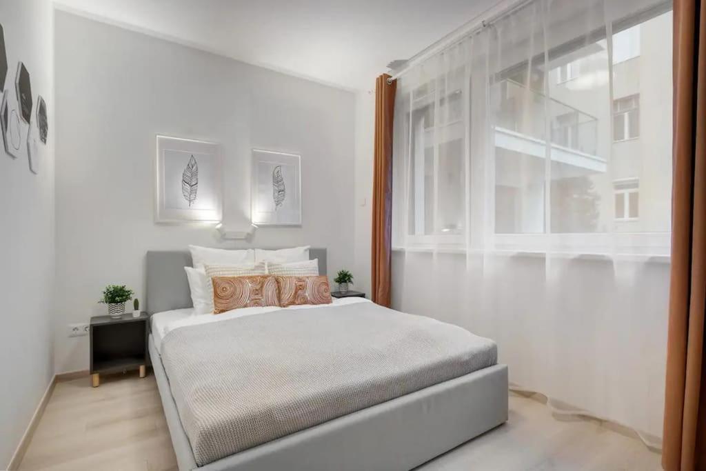 Apartamento Terrace Vista-Modern 2Br Retreat Budapest Exterior foto